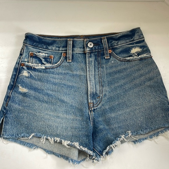 Abercrombie & Fitch Pants - Abercrombie & Fitch shorts